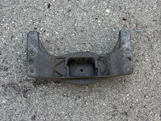 bontott BMW 5 E60 Váltó Tartó Bak (Pozíciófüggetlen)