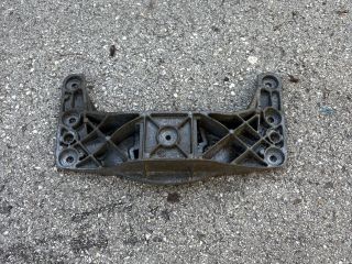 bontott BMW 5 E60 Váltó Tartó Bak (Pozíciófüggetlen)