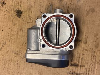 bontott BMW 5 E60 Fojtószelep (Elektromos)