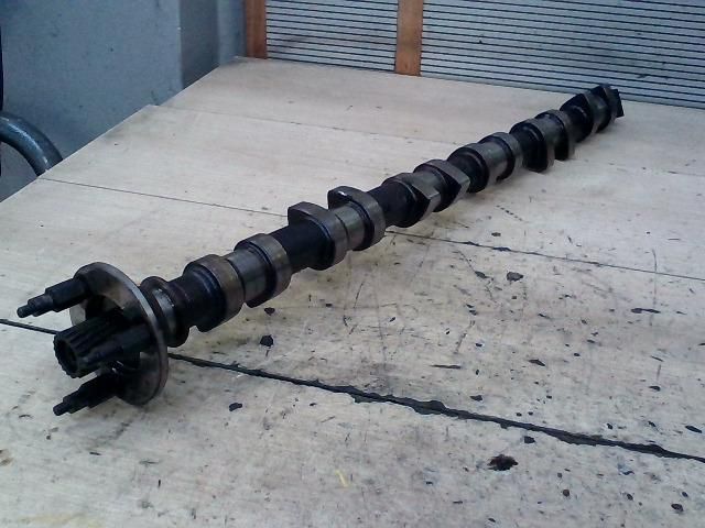 bontott BMW 5 E60 Kipufogó Vezérműtengely