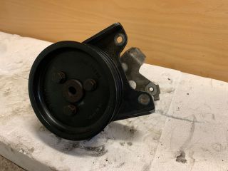 bontott BMW 5 E60 Kormányszervó Motor (Hidraulikus)