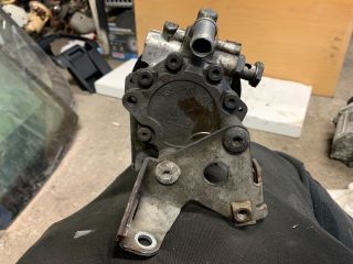 bontott BMW 5 E60 Kormányszervó Motor (Hidraulikus)