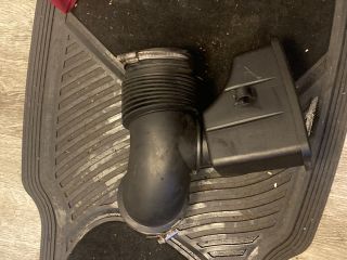 bontott BMW 5 E60 Légbeömlő Cső