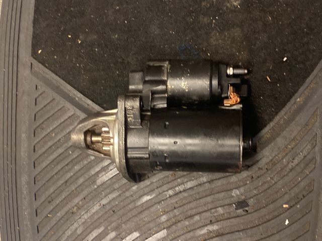 bontott BMW 5 E60 Önindító