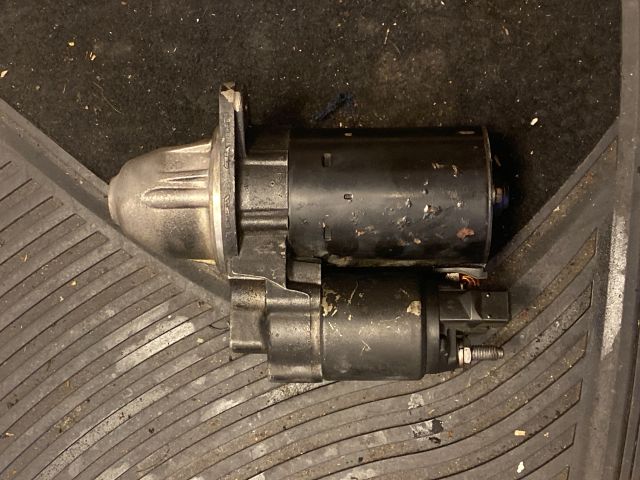 bontott BMW 5 E60 Önindító