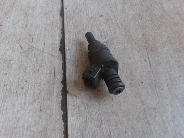 bontott BMW 5 E60 Porlasztó (1 db)