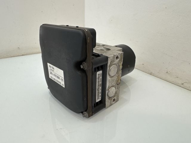 bontott BMW 5 E60 ABS Kocka