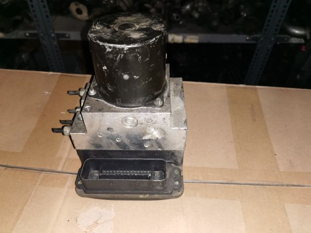 bontott BMW 5 E60 ABS Kocka