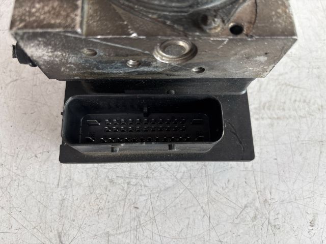 bontott BMW 5 E60 ABS Kocka