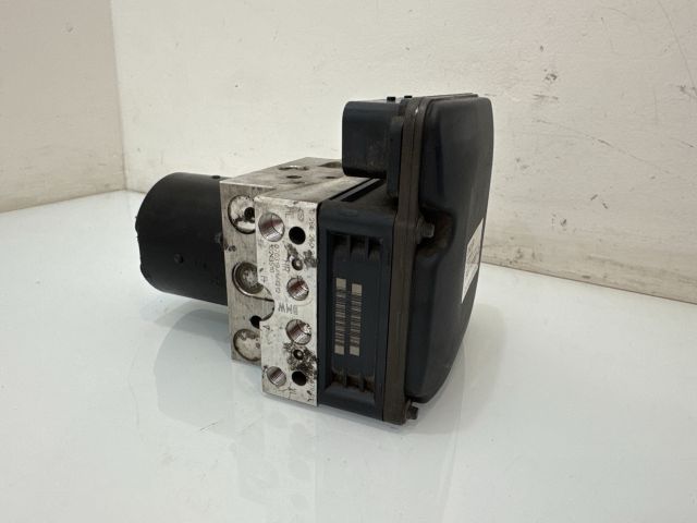 bontott BMW 5 E60 ABS Kocka