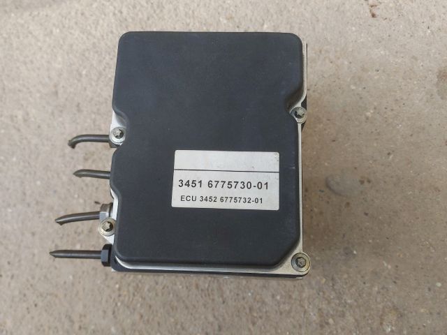 bontott BMW 5 E60 ABS Kocka