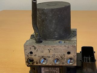 bontott BMW 5 E60 ABS Kocka