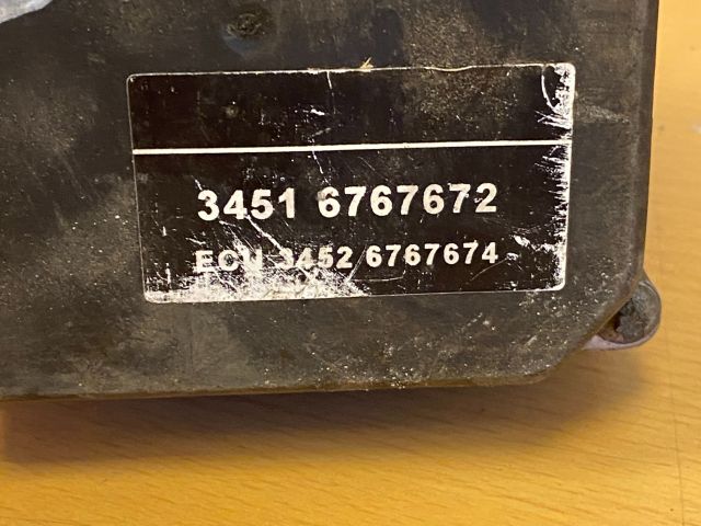 bontott BMW 5 E60 ABS Kocka