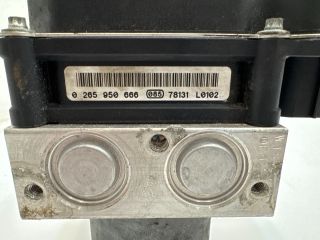 bontott BMW 5 E60 ABS Kocka