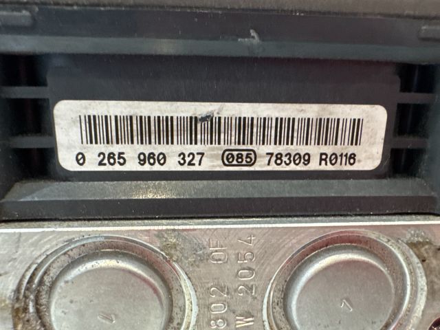 bontott BMW 5 E60 ABS Kocka