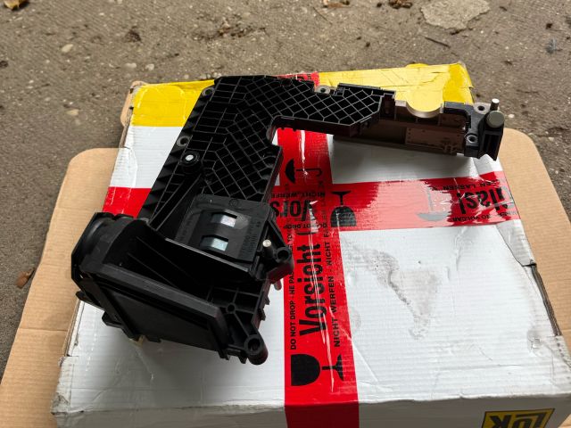 bontott BMW 5 E60 Automata Váltó Elektronika