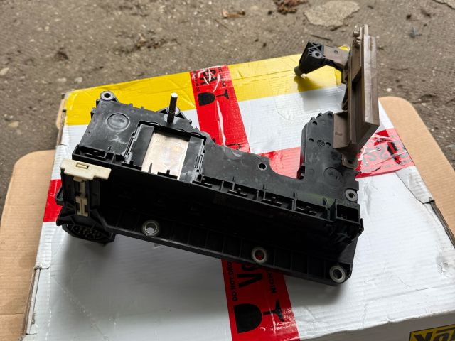 bontott BMW 5 E60 Automata Váltó Elektronika