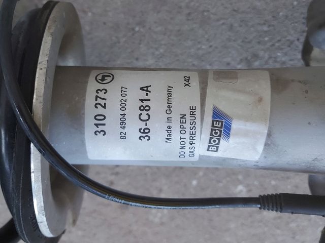 bontott BMW 5 E60 Bal első Csonkállvány Kerékaggyal