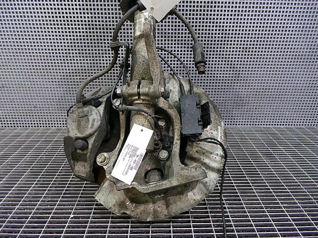 bontott BMW 5 E60 Bal első Csonkállvány