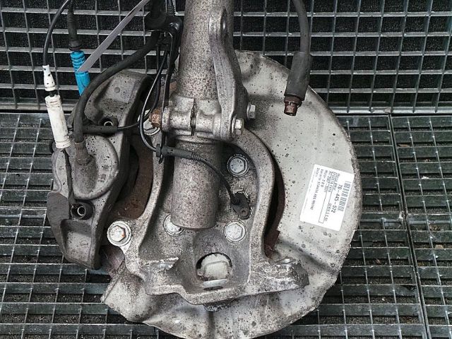 bontott BMW 5 E60 Bal első Csonkállvány