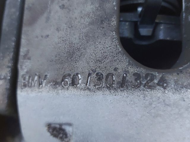 bontott BMW 5 E60 Bal első Féknyereg Munkahengerrel