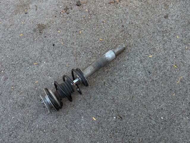 bontott BMW 5 E60 Bal első Lengéscsillapító