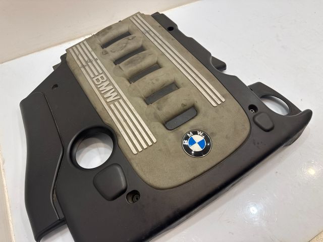 bontott BMW 5 E60 Felső Motorburkolat