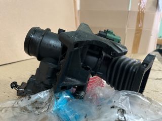 bontott BMW 5 E60 Fojtószelep (Elektromos)