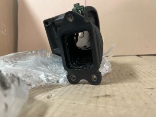 bontott BMW 5 E60 Fojtószelep (Elektromos)