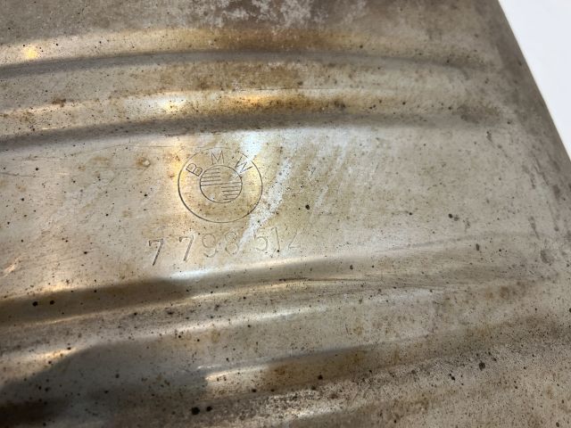 bontott BMW 5 E60 Hátsó Kipufogó Dob