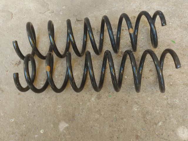 bontott BMW 5 E60 Hátsó Rugó Pár