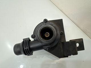 bontott BMW 5 E60 Kiegészítő Vízszivattyú