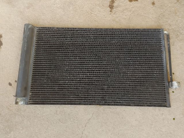 bontott BMW 5 E60 Klímahűtő Radiátor