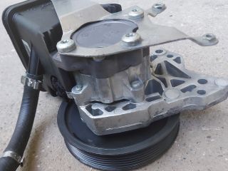 bontott BMW 5 E60 Kormányszervó Motor (Hidraulikus)