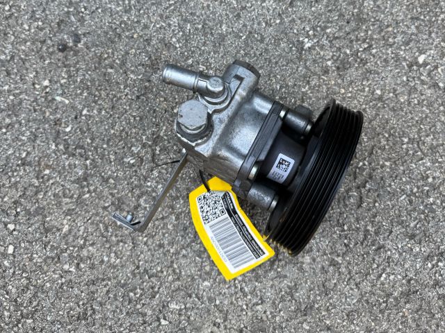 bontott BMW 5 E60 Kormányszervó Motor (Hidraulikus)