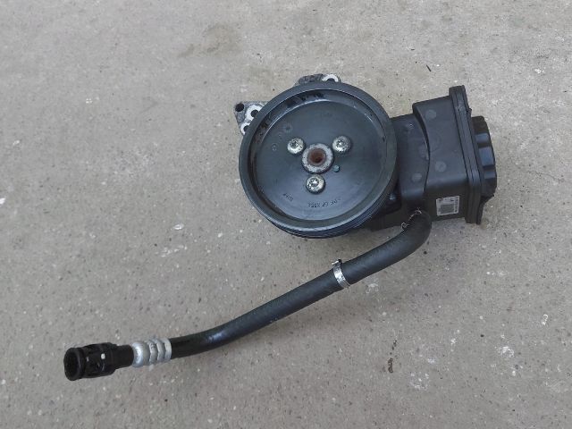 bontott BMW 5 E60 Kormányszervó Motor (Hidraulikus)