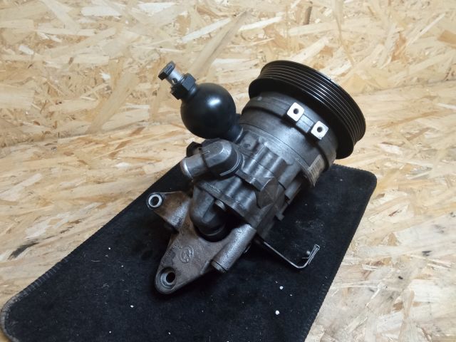 bontott BMW 5 E60 Kormányszervó Motor (Hidraulikus)