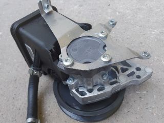 bontott BMW 5 E60 Kormányszervó Motor (Hidraulikus)