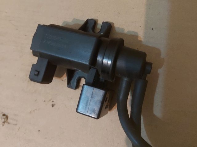 bontott BMW 5 E60 Lefújószelep