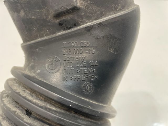 bontott BMW 5 E60 Légbeömlő Cső