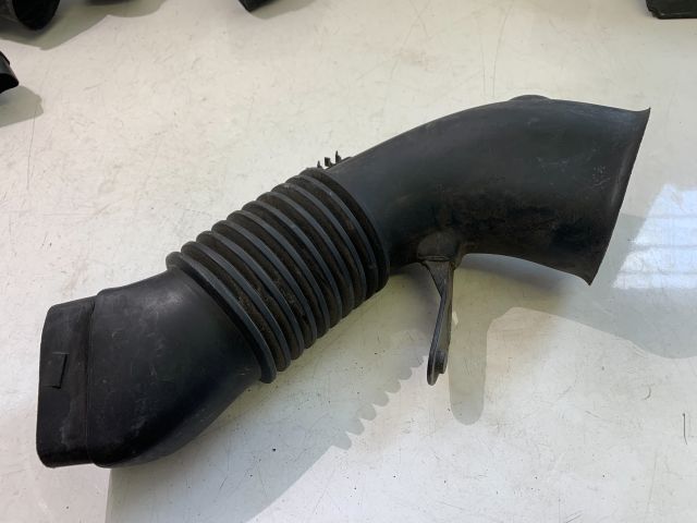 bontott BMW 5 E60 Légbeömlő Cső