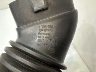 bontott BMW 5 E60 Légbeömlő Cső