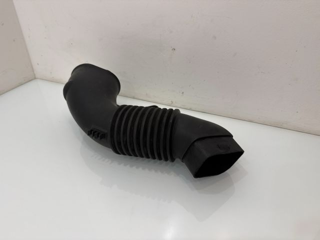 bontott BMW 5 E60 Légbeömlő Cső