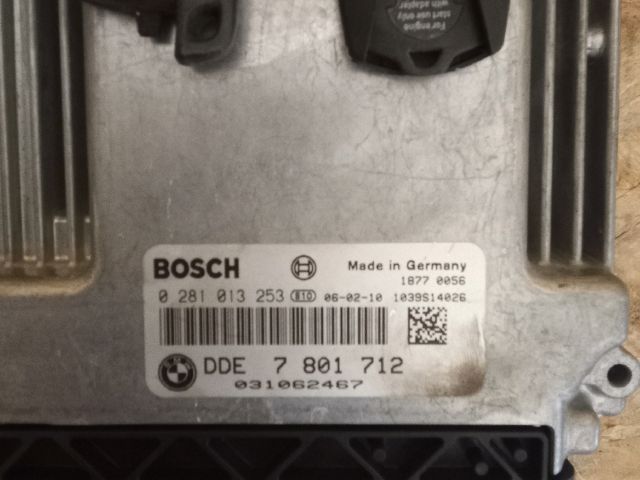 bontott BMW 5 E60 Motorvezérlő