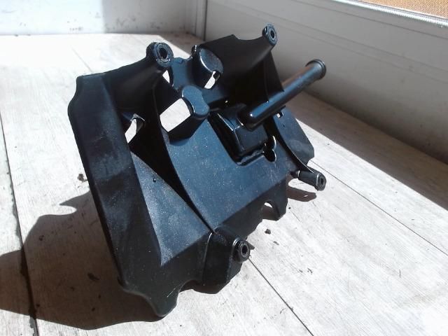 bontott BMW 5 E60 Olaj Szivattyú Cső