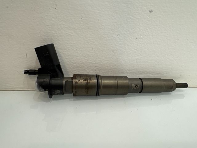 bontott BMW 5 E60 Porlasztó (1 db)