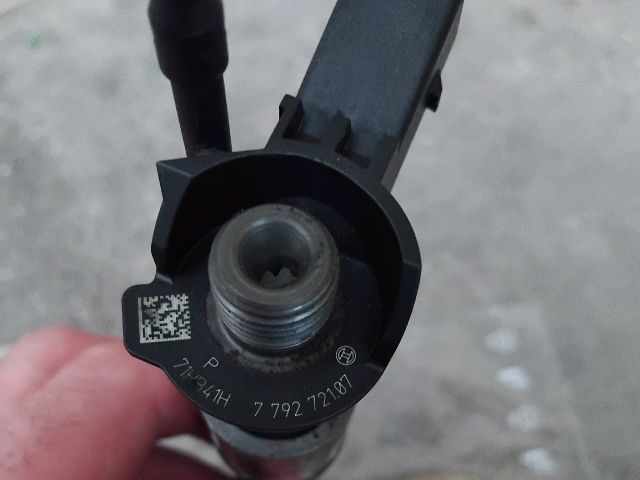 bontott BMW 5 E60 Porlasztó (1 db)