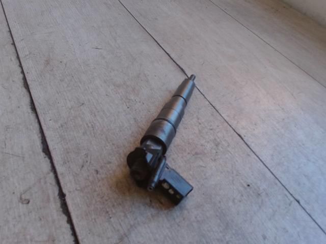 bontott BMW 5 E60 Porlasztó (1 db)