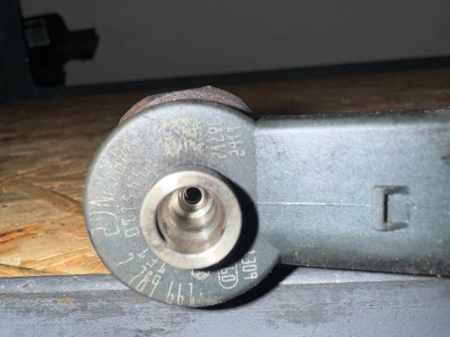 bontott BMW 5 E60 Porlasztó (1 db)