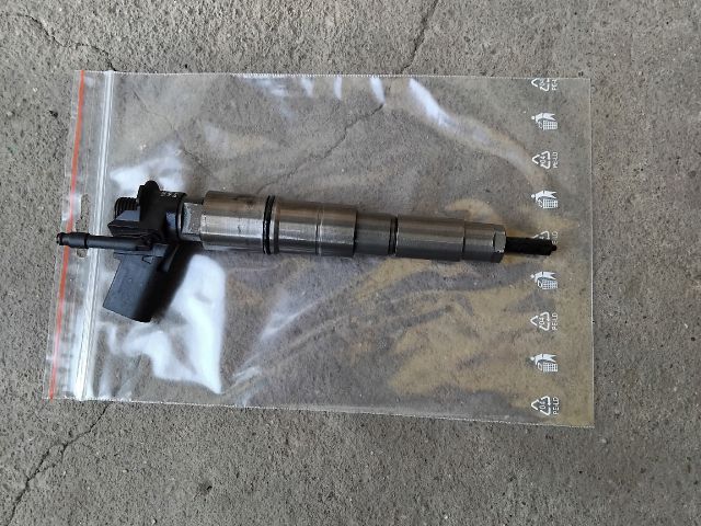 bontott BMW 5 E60 Porlasztó (1 db)